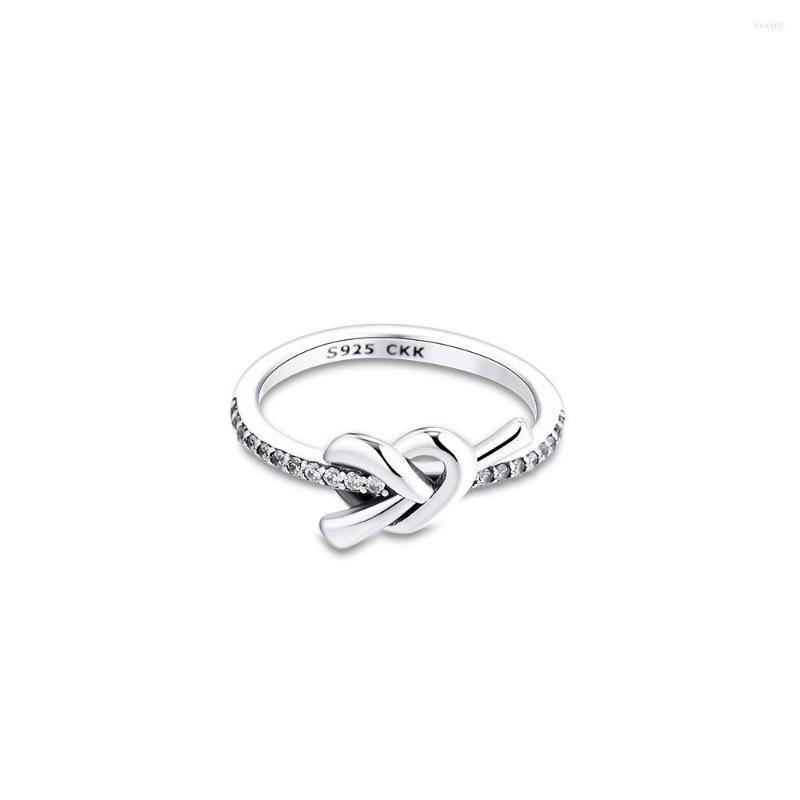 Cluster Rings Knotted For Women Simple Hollow Double Heart Ring Fine Jewellery Valentine/Birthday Gift Symbol Of Love Nuckle
Cluster Rings Knotted For Women Simple Hollow Double Heart Ring Fine Jewellery Valentine/Birthday Gift Symbol Of Love Nuckle