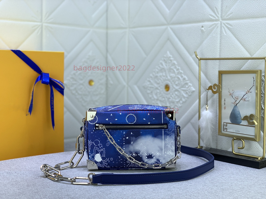 Designer HANDLE MINI SOFT TRUNK Box Shoulder Bags Messenger Cross Body Monograms Mirror Embossed Genuine Leather Letters Handbags Luggage Louiseity M44480/ M81219, #4
Designer HANDLE MINI SOFT TRUNK Box Shoulder Bags Messenger Cross Body Monograms Mirror Embossed Genuine Leather Letters Handbags Luggage Louiseity M44480/ M81219, #4
