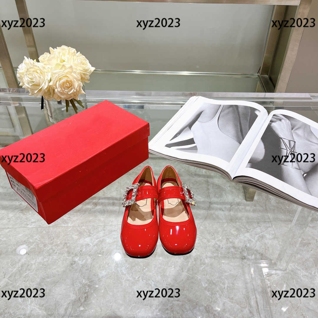 Girl flat shoes Child Sneakers Baby Athletic Shoe New Listing little princess first choice Box Packaging Children's Size 26-35, Multi-color
Girl flat shoes Child Sneakers Baby Athletic Shoe New Listing little princess first choice Box Packaging Children's Size 26-35, Multi-color