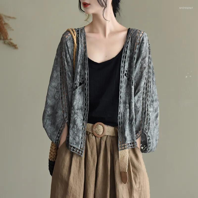 Women's Blouses 2023 Spring Summer Retro Cotton Cardigan Hollow Out Clean White Air-Conditioning Shirt Fashion Cloak Women'S Short Coat
Women's Blouses 2023 Spring Summer Retro Cotton Cardigan Hollow Out Clean White Air-Conditioning Shirt Fashion Cloak Women'S Short Coat
