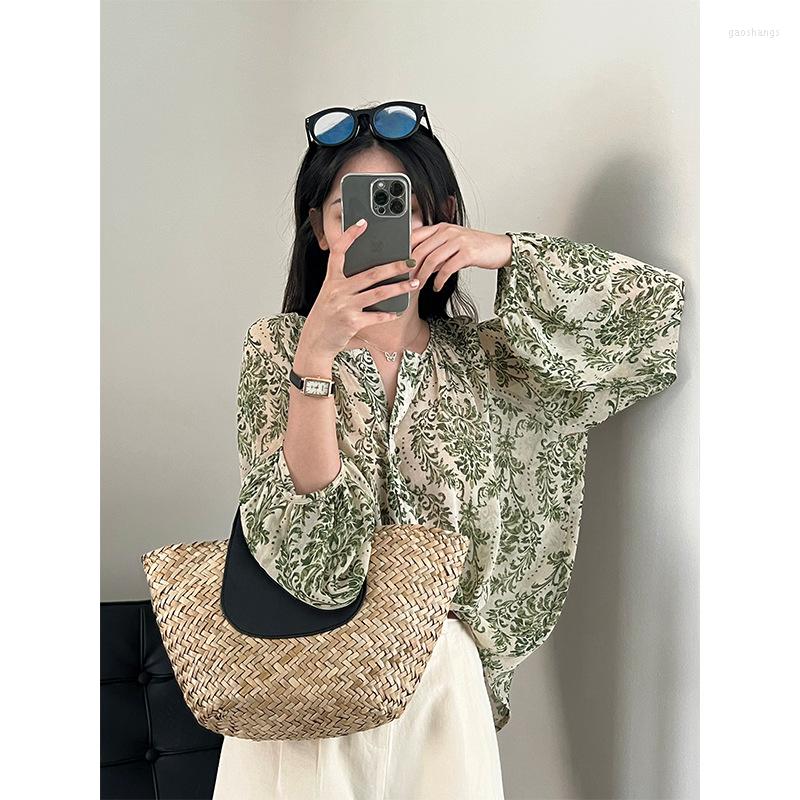 Women's Blouses Retro Floral Print Thin Shirt Women Top Puff Sleeve Spring Summer Chemise Femme, Green
Women's Blouses Retro Floral Print Thin Shirt Women Top Puff Sleeve Spring Summer Chemise Femme, Green