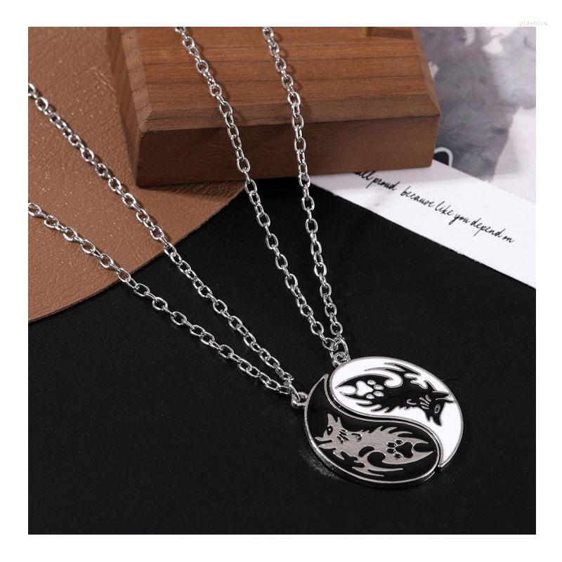 Pendant Necklaces 2 Pcs Romantic Zinc Alloy Wolf Metal Necklace For Women Men Black And White Couple Friends Jewelry Accessories
Pendant Necklaces 2 Pcs Romantic Zinc Alloy Wolf Metal Necklace For Women Men Black And White Couple Friends Jewelry Accessories