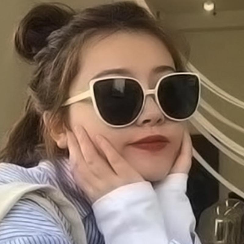 Sunglasses Luxury Cat Eye Women Brand Designer Vintage Gradient Glasses Sun For Female UV400 Eyewear Shades
Sunglasses Luxury Cat Eye Women Brand Designer Vintage Gradient Glasses Sun For Female UV400 Eyewear Shades