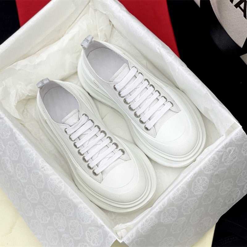 Shoes thick soled small white shoes (women's 2023 spring and autumn new round head muffin bottom with leather inside) high top canvas, Haze blue low gang
Shoes thick soled small white shoes (women's 2023 spring and autumn new round head muffin bottom with leather inside) high top canvas, Haze blue low gang