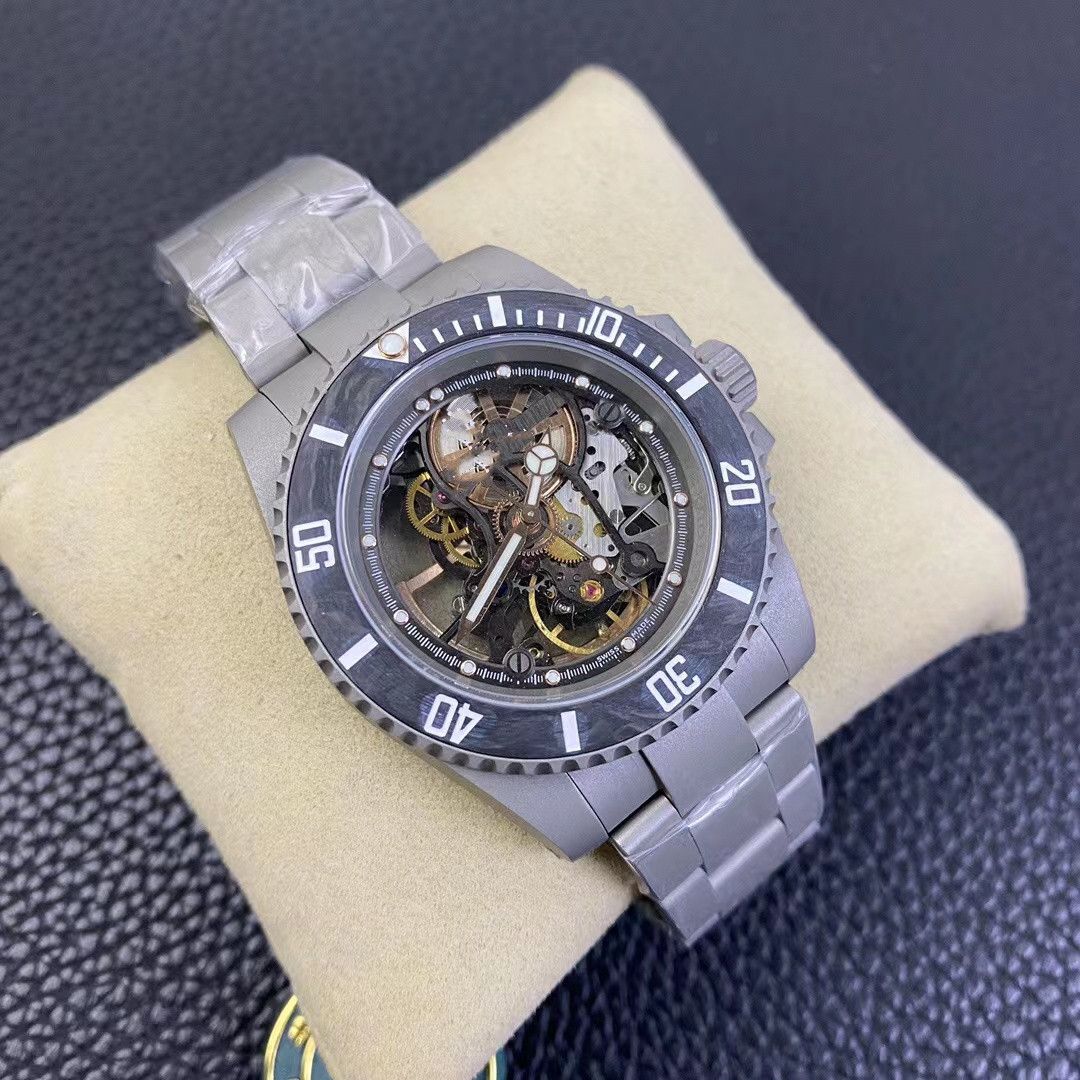 ROF factory 116610 Men's watch has a diameter of 40mm with a 3130 movement fully hollow design carbon fiber ring mouth sapphire glass mirror steel case strap, As shown
ROF factory 116610 Men's watch has a diameter of 40mm with a 3130 movement fully hollow design carbon fiber ring mouth sapphire glass mirror steel case strap, As shown
