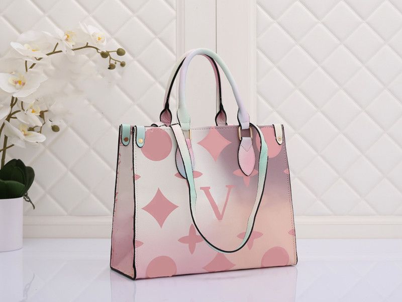 Tote Bag Color blocking Shoulder Bags High Tier Quality Handbags Designer Women PU Leather printing Gradient luxury Purse Crossbody Clutch, Extra freight
Tote Bag Color blocking Shoulder Bags High Tier Quality Handbags Designer Women PU Leather printing Gradient luxury Purse Crossbody Clutch, Extra freight