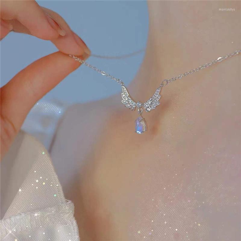 Pendant Necklaces Korean Silver Color Angel Wing For Women Fashion Shining Water Drop Moonstone Dangle Necklace Jewelry GiftPendant Morr22
Pendant Necklaces Korean Silver Color Angel Wing For Women Fashion Shining Water Drop Moonstone Dangle Necklace Jewelry GiftPendant Morr22