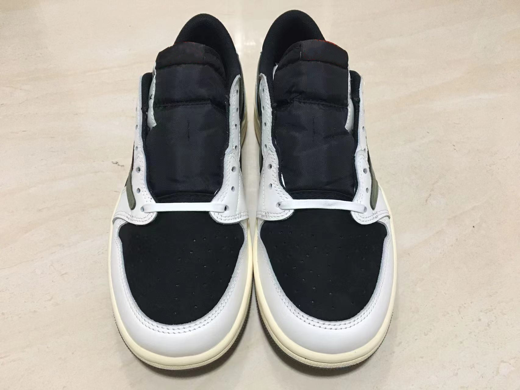 Travis TS SP low jumpman 1s basketball shoes sneakers Have large size 12-13 with Double box Olive DZ4137-106, Green
Travis TS SP low jumpman 1s basketball shoes sneakers Have large size 12-13 with Double box Olive DZ4137-106, Green