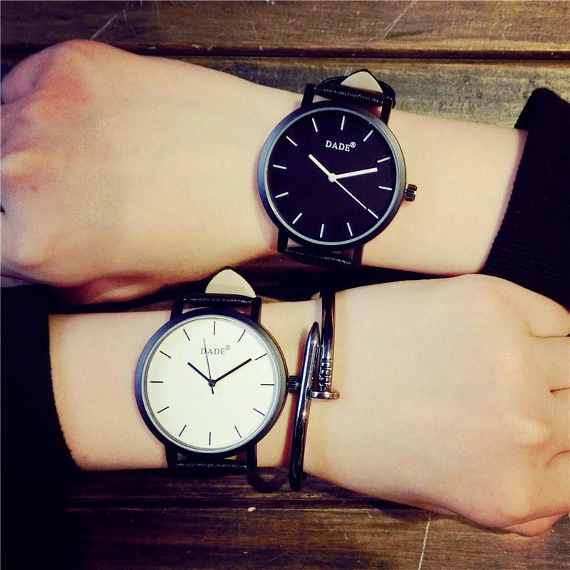 Wristwatches Simple Couple Wristwatch Student Fashion Trend Watch Male Black Retro Pointer Waterproof Belt Ladies Quartz Women Men, Red hand
Wristwatches Simple Couple Wristwatch Student Fashion Trend Watch Male Black Retro Pointer Waterproof Belt Ladies Quartz Women Men, Red hand