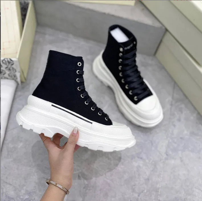 NEW McQueens Designer Shoes Casual Canvas Shoes Alexander Tread Slick Boots Low High Sneakers Deck Lace up Rubber Sole Training MC Women' Sa, Pink
NEW McQueens Designer Shoes Casual Canvas Shoes Alexander Tread Slick Boots Low High Sneakers Deck Lace up Rubber Sole Training MC Women' Sa, Pink