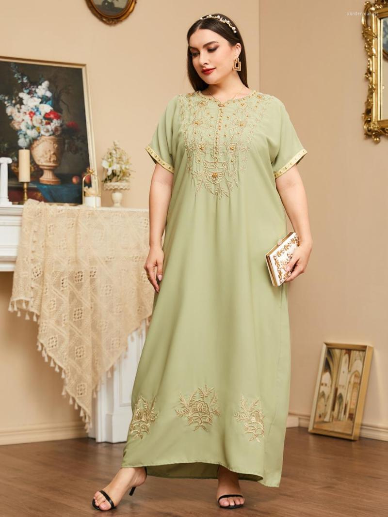 Ethnic Clothing Fashion Plus Size Women's Embroidered Beaded Round Neck Short Sleeve Dress Long Middle East Dubai Europe Women 
Ethnic Clothing Fashion Plus Size Women's Embroidered Beaded Round Neck Short Sleeve Dress Long Middle East Dubai Europe Women