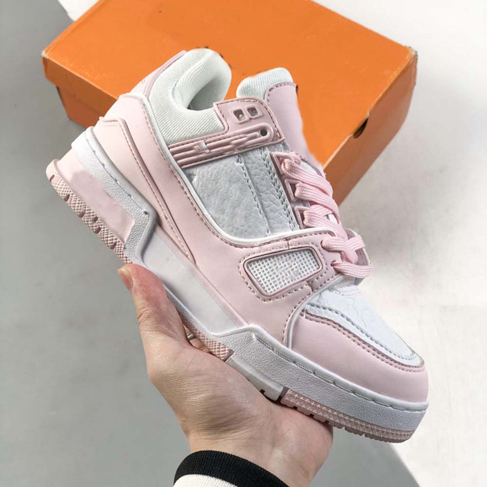 Top brand designer of sports running shoes 2023 Couples fashion and breathable outdoor travel Sneakers leisure sports culture versatile basketball cricket shoes, Blue 
Top brand designer of sports running shoes 2023 Couples fashion and breathable outdoor travel Sneakers leisure sports culture versatile basketball cricket shoes, Blue