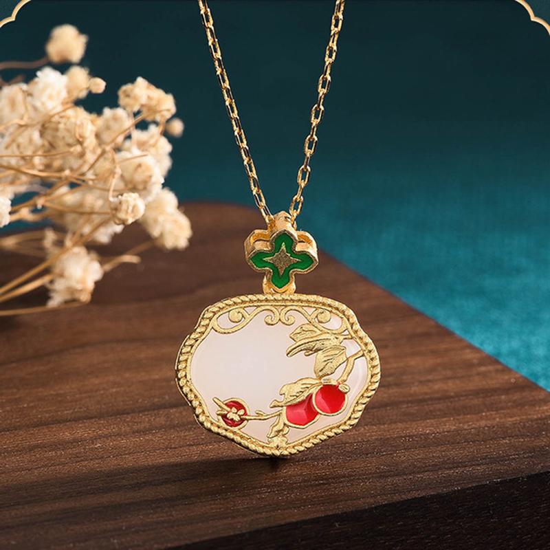 Chains Vintage Light Luxury Enamel Gold Plating Process An Jade Safety Lock S925 Silver Necklace Women's JewelryChains
Chains Vintage Light Luxury Enamel Gold Plating Process An Jade Safety Lock S925 Silver Necklace Women's JewelryChains