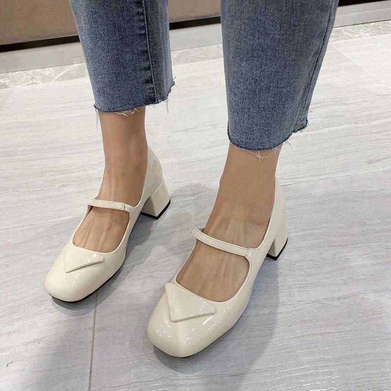 Shoes 2023 early spring new p home three corner standard single shoes round head Mary Jane shoes shallow mouth one-sided belt high heels thick, White
Shoes 2023 early spring new p home three corner standard single shoes round head Mary Jane shoes shallow mouth one-sided belt high heels thick, White