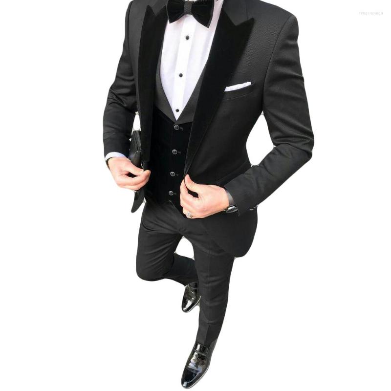 Men's Suits Black Groom Tuxedos Men Wedding Velevt Peaked Lapel Man Blazer Jacket Three-Piece Groomsmen Wear Custom Made Party Suit, Beige
Men's Suits Black Groom Tuxedos Men Wedding Velevt Peaked Lapel Man Blazer Jacket Three-Piece Groomsmen Wear Custom Made Party Suit, Beige