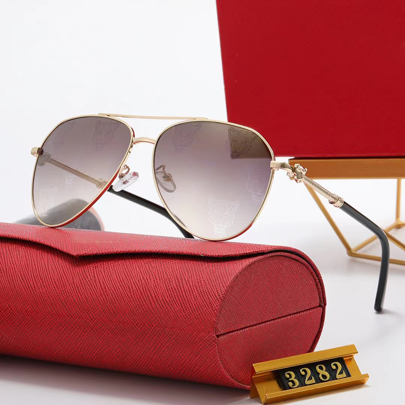 Fashion carti Designer Cool sunglasses luxury tura eyewear fashion versatile polarized pilot mens UV protection womens black
Fashion carti Designer Cool sunglasses luxury tura eyewear fashion versatile polarized pilot mens UV protection womens black