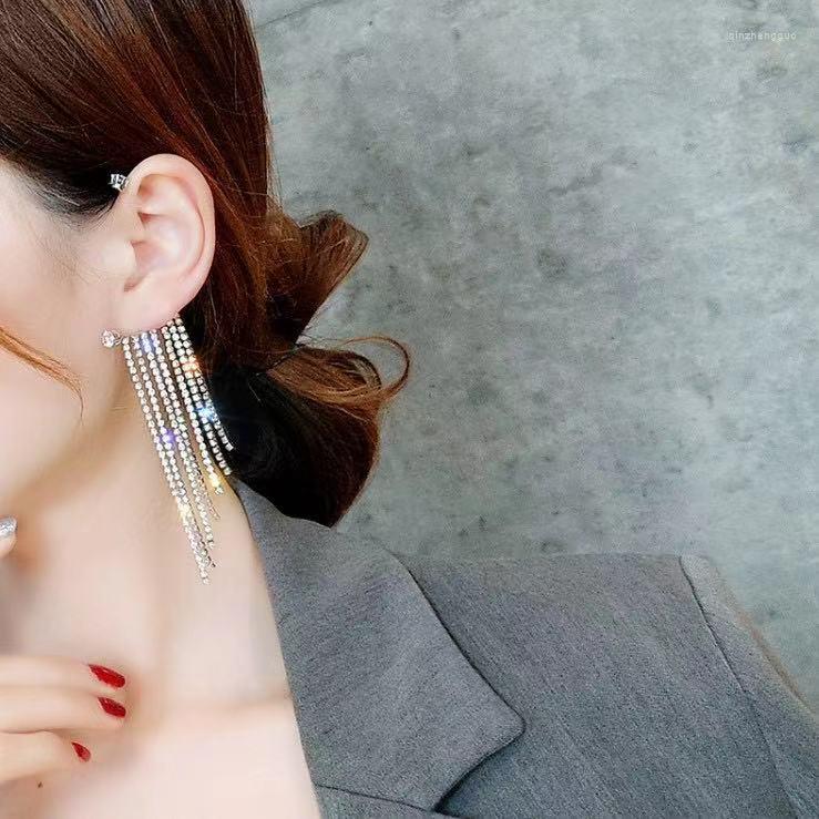 Backs Earrings Full Rhinestone Tassel Ear Clip Without Hole Female Temperament Cold Fresh Water Drill Claw Chain E7164
Backs Earrings Full Rhinestone Tassel Ear Clip Without Hole Female Temperament Cold Fresh Water Drill Claw Chain E7164