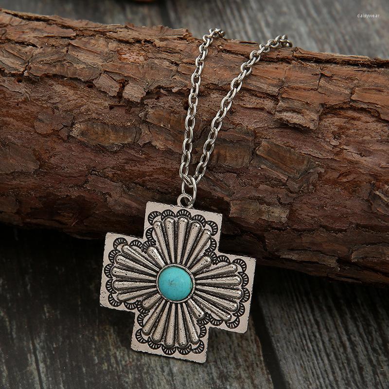 Pendant Necklaces Retro Fashion Geometric Cross Necklace Inlaid Turquoise Jewelry Boho Party Gift
Pendant Necklaces Retro Fashion Geometric Cross Necklace Inlaid Turquoise Jewelry Boho Party Gift