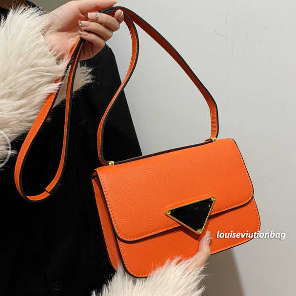 color Solid Shoulder ins Bags high face value small square bag net red The same small fragrance light luxury simple fashion single shoulder messenger bag, Blue
color Solid Shoulder ins Bags high face value small square bag net red The same small fragrance light luxury simple fashion single shoulder messenger bag, Blue