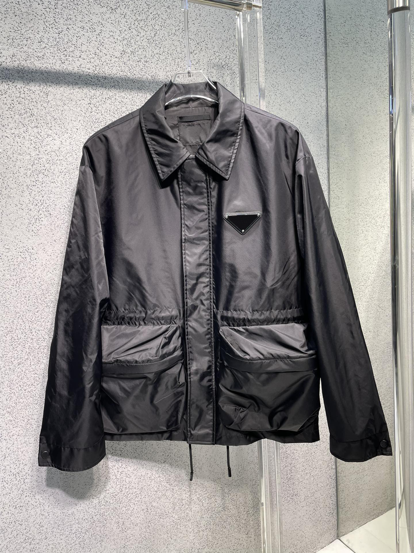 Spring and autumn new brand designer jacket fashion big pocket stitching design highquality luxury mens black casual lapel jacket
Spring and autumn new brand designer jacket fashion big pocket stitching design highquality luxury mens black casual lapel jacket