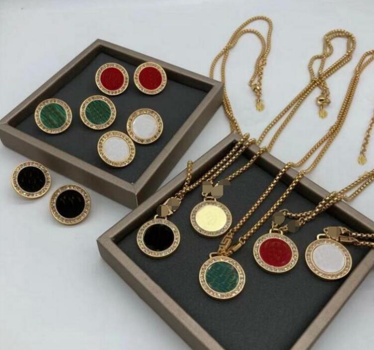 Fashion Jewelry Necklaces V Pendant Banshee Medusa Head 18K Gold Plated Bracelets Earrings Rings Birthday Festive Engagement Gifts HAMS3 ---03, Golden
Fashion Jewelry Necklaces V Pendant Banshee Medusa Head 18K Gold Plated Bracelets Earrings Rings Birthday Festive Engagement Gifts HAMS3 ---03, Golden