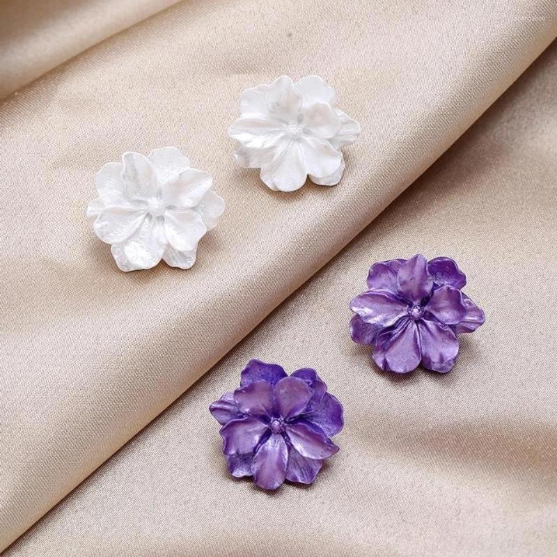 Stud Earrings White Flower For Women Earring Purple Korean Fashion Cute Girl Party Jewelry Accessories
Stud Earrings White Flower For Women Earring Purple Korean Fashion Cute Girl Party Jewelry Accessories
