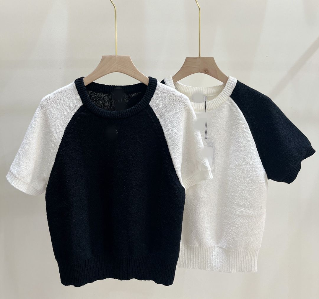 2023 Black/White Letter Floral Print Women' Pullover Brand Same Style Women' Sweaters DH71
2023 Black/White Letter Floral Print Women' Pullover Brand Same Style Women' Sweaters DH71