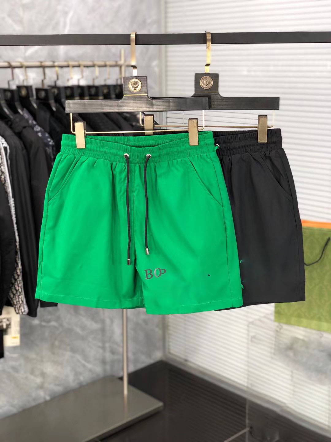 Mens Designers Shorts summer shorts waterproof and quick-drying swimwear designer men'sl white black Medusa beach shortss men'ss swimwears men's swimming trunks.sc01
Mens Designers Shorts summer shorts waterproof and quick-drying swimwear designer men'sl white black Medusa beach shortss men'ss swimwears men's swimming trunks.sc01