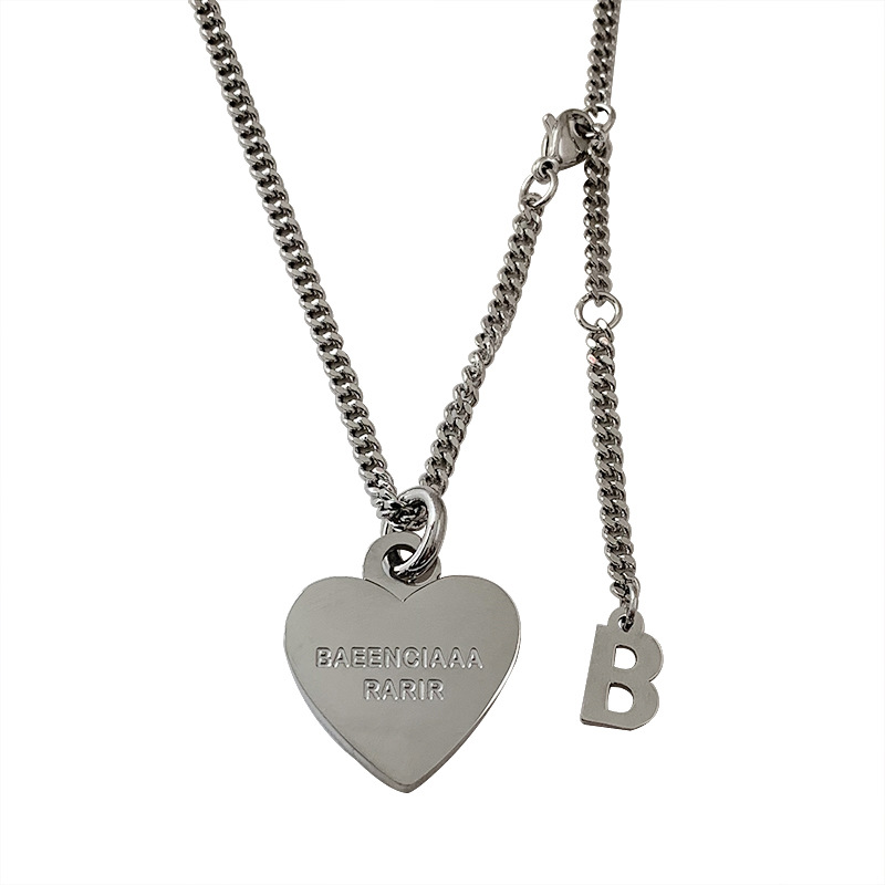 Letter B Heart Designer Necklace New Gold Plated Internet Celebrity Chain Simple Clavicle
Letter B Heart Designer Necklace New Gold Plated Internet Celebrity Chain Simple Clavicle