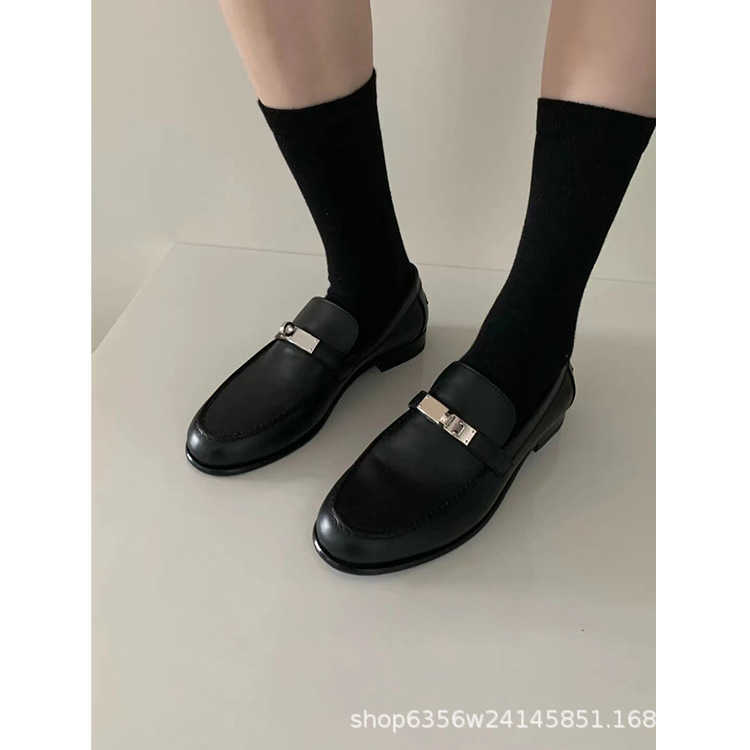 Shoes buckled small leather shoes of family H Women's 2023 New British style round head one foot soft sole shallow mouth fashionable Lefu, Black
Shoes buckled small leather shoes of family H Women's 2023 New British style round head one foot soft sole shallow mouth fashionable Lefu, Black