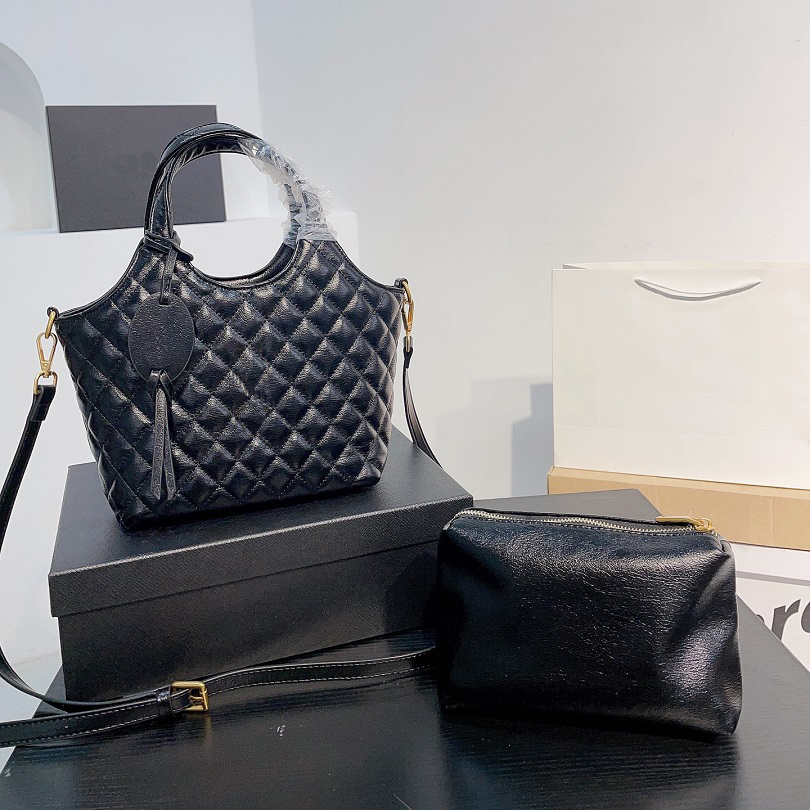 Fashion Tote Bag Mini Women's Bag Plaid Design Metal Logo Casual Shoulder Bag, Black
Fashion Tote Bag Mini Women's Bag Plaid Design Metal Logo Casual Shoulder Bag, Black