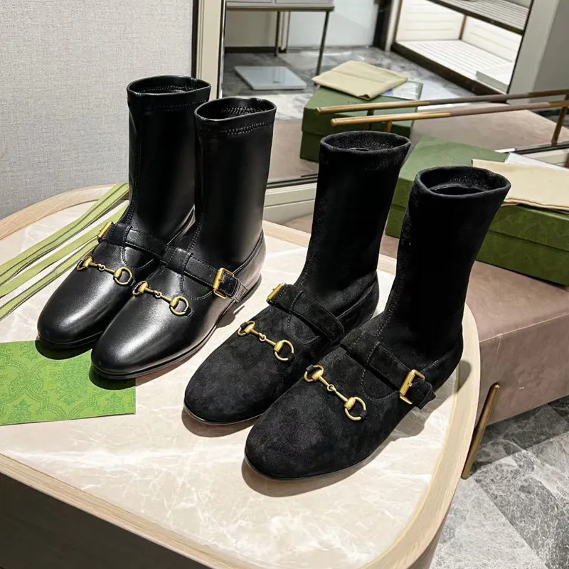 Autumn winter zipper Elastic boots woman Flat Travel sneaker leather letter ankle boot Soft cowhide women Metal buckle Suede designer shoes Large size 35-42 with box, Black-cowhide
Autumn winter zipper Elastic boots woman Flat Travel sneaker leather letter ankle boot Soft cowhide women Metal buckle Suede designer shoes Large size 35-42 with box, Black-cowhide