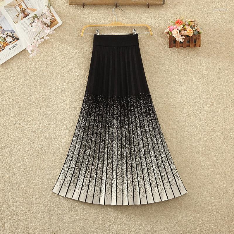 Skirts Vintage Gradient Color Knitting Women Elastic High Waist Skirt 2023 Autumn Winter Fashion Temperament Pleated Long 
Skirts Vintage Gradient Color Knitting Women Elastic High Waist Skirt 2023 Autumn Winter Fashion Temperament Pleated Long