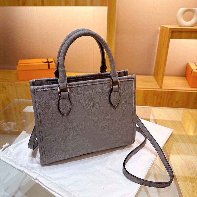 Designer handbags Women's handbags Embossed flowers Interleaved letters Women's shoulder bags Evening messenger bags Multi-functional handbags Wallets, Brown
Designer handbags Women's handbags Embossed flowers Interleaved letters Women's shoulder bags Evening messenger bags Multi-functional handbags Wallets, Brown