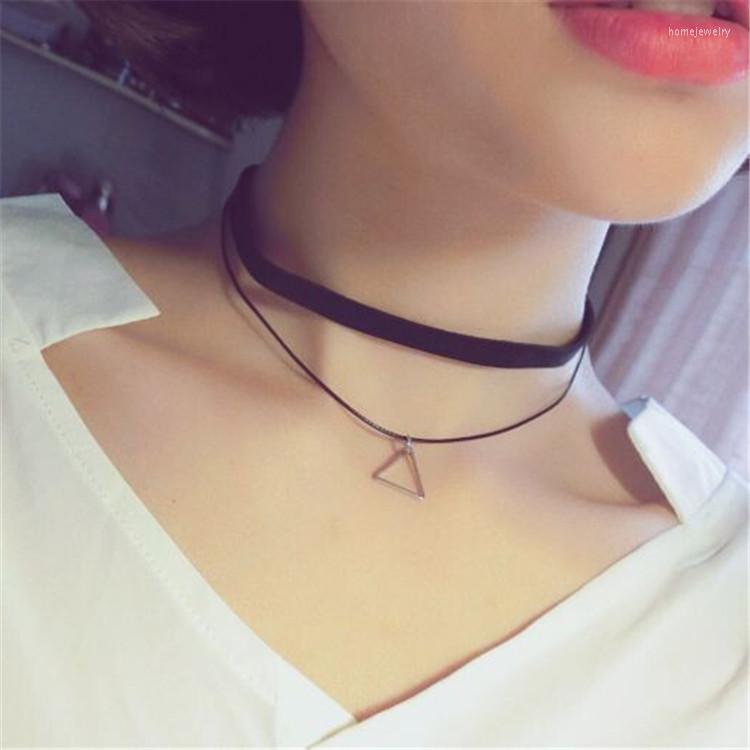 Choker Korean Fashion Necklace Lace Triangle Pendant Necklaces Velvet Ribbon Two Layer
Choker Korean Fashion Necklace Lace Triangle Pendant Necklaces Velvet Ribbon Two Layer