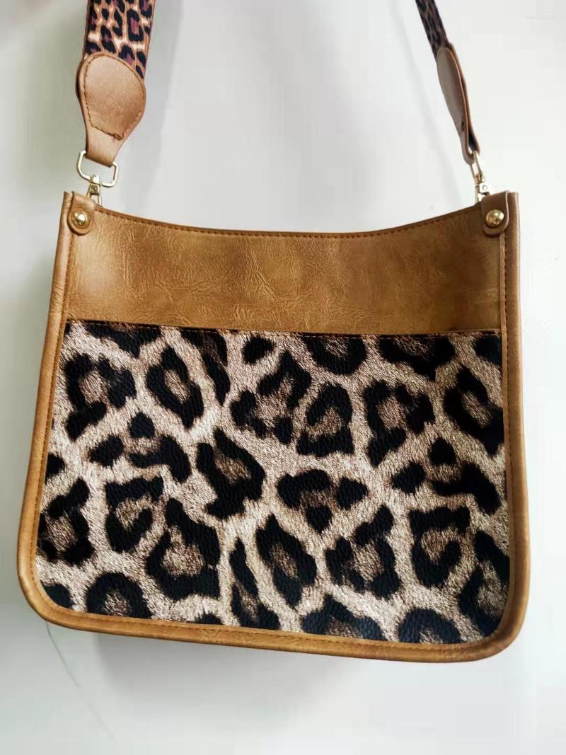 Evening Bags Women's 2023 Ladies Leopard Print Messenger Shoulder High Quality Pu Leather Retro
Evening Bags Women's 2023 Ladies Leopard Print Messenger Shoulder High Quality Pu Leather Retro