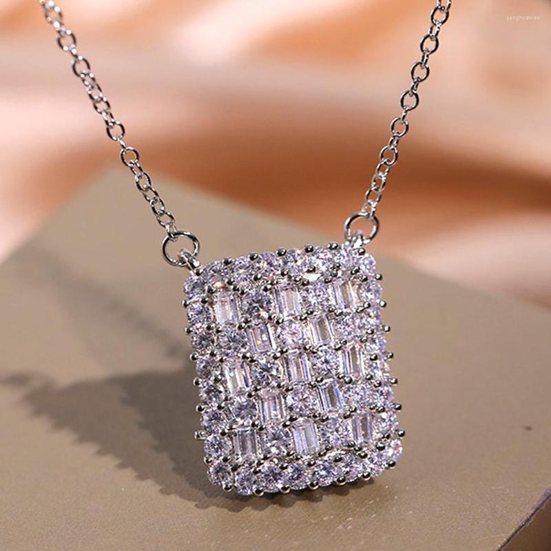 Pendant Necklaces Luxury Inlaid CZ Necklace For Women Silver Color Chain Fashion Female Neck Accessories Party Versatile Jewelry
Pendant Necklaces Luxury Inlaid CZ Necklace For Women Silver Color Chain Fashion Female Neck Accessories Party Versatile Jewelry