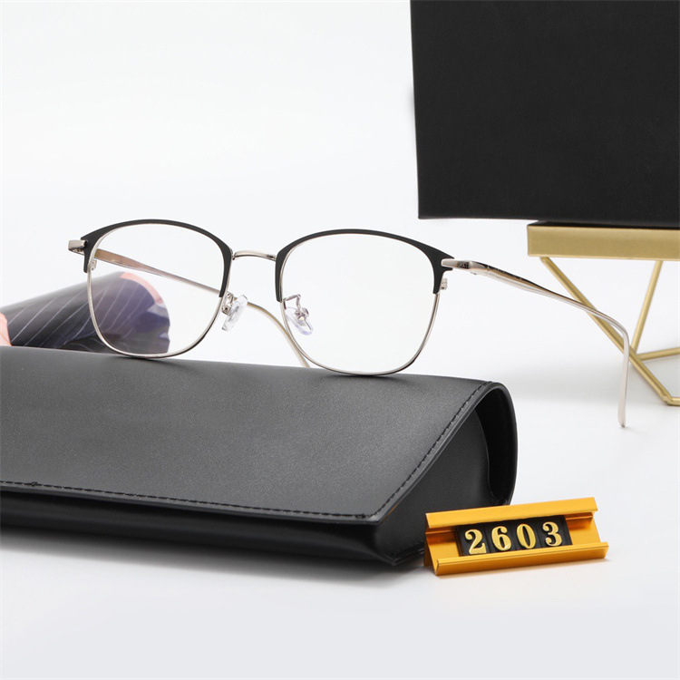 Titanium classic luxury designer sunglasses Frame Ultralight Glasses Business Casual Men Women Gold Silver Coffee Rimless Eyeglasses Optical Original Box
Titanium classic luxury designer sunglasses Frame Ultralight Glasses Business Casual Men Women Gold Silver Coffee Rimless Eyeglasses Optical Original Box