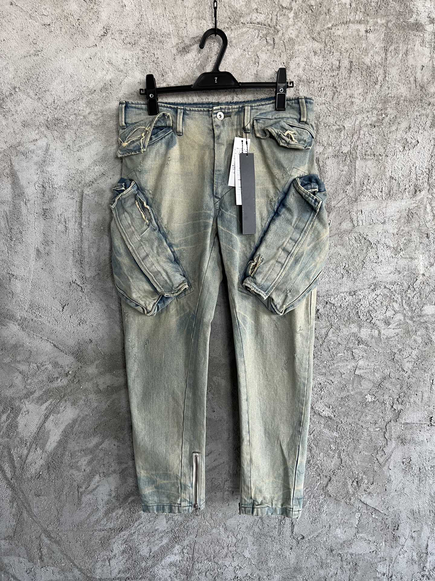 2023SS yoga pants Men's Jeans Cotton Large Pocket Denim Pants Luxury Designer Street Style Exquisite Casual Pants, Gray
2023SS yoga pants Men's Jeans Cotton Large Pocket Denim Pants Luxury Designer Street Style Exquisite Casual Pants, Gray