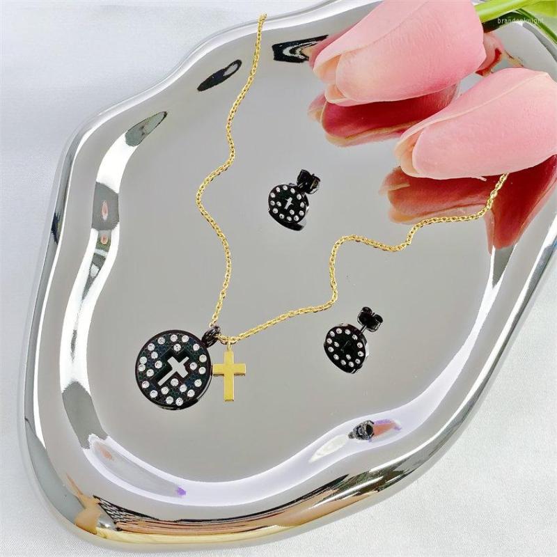 Necklace Earrings Set Top Sale Stainless Steel C Letter Jewelry Gold Plated Anti-Allergy Low MOQ Factory Price Earring, Picture shown
Necklace Earrings Set Top Sale Stainless Steel C Letter Jewelry Gold Plated Anti-Allergy Low MOQ Factory Price Earring, Picture shown