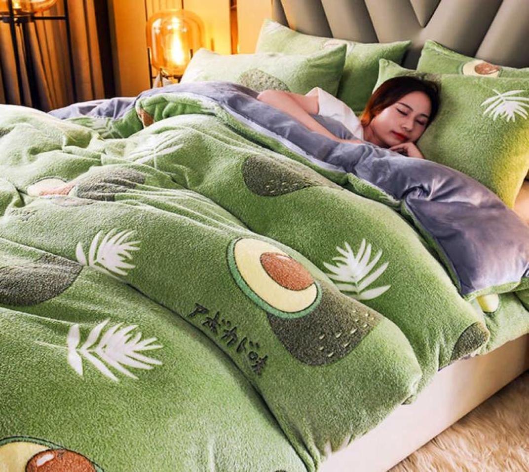 Comforters sets 34pcs Bedding Set Winter Cartoon Avocado Printed Fleece Duvet Cover Set Quilt Cover cases Bed Sheet Single Double5599607
Comforters sets 34pcs Bedding Set Winter Cartoon Avocado Printed Fleece Duvet Cover Set Quilt Cover cases Bed Sheet Single Double5599607