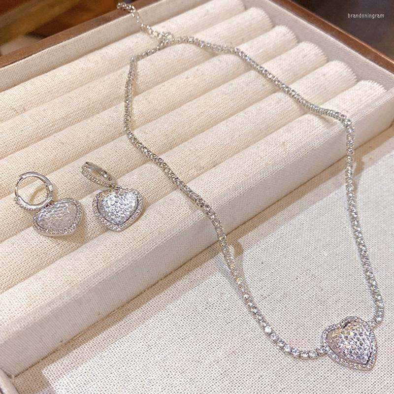 Necklace Earrings Set Rhinestone Zircon Water Drop Jewelry Ins Luxury Wedding Bridal Ladies Heart, Picture shown
Necklace Earrings Set Rhinestone Zircon Water Drop Jewelry Ins Luxury Wedding Bridal Ladies Heart, Picture shown