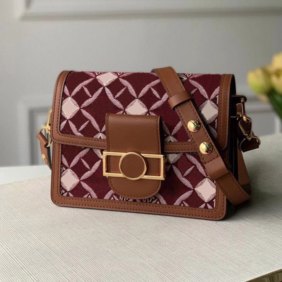 Shoulder Bags 1:1 Quality Designer Shoulder Bag 20CM MINI DAUPHINE Luxurious Crossbody BagM57172 With Box ML030, M57172
Shoulder Bags 1:1 Quality Designer Shoulder Bag 20CM MINI DAUPHINE Luxurious Crossbody BagM57172 With Box ML030, M57172
