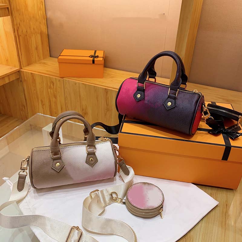 Fashion designer women's handbagClassic flowers women's shoulder bag evening messenger bagVersatile handbag wallet, Red
Fashion designer women's handbagClassic flowers women's shoulder bag evening messenger bagVersatile handbag wallet, Red
