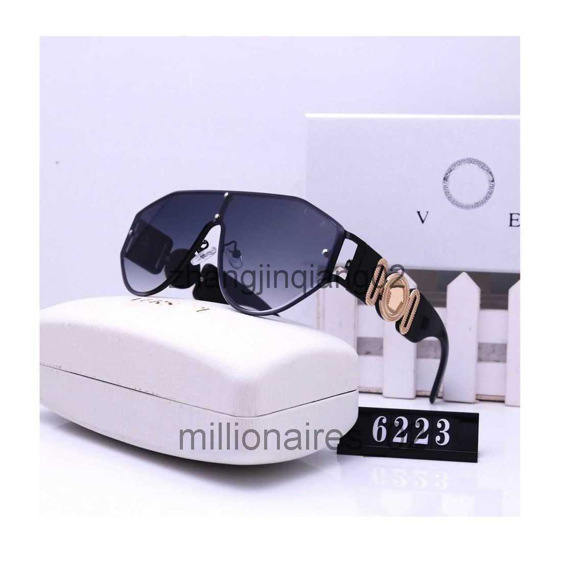 Designer Versage Sunglass For Woman Mens Cycle Luxurious Fashion Sport Sunglasses New rend One Piece Anti Ultraviolet Vintage Baseball Glasses
Designer Versage Sunglass For Woman Mens Cycle Luxurious Fashion Sport Sunglasses New rend One Piece Anti Ultraviolet Vintage Baseball Glasses