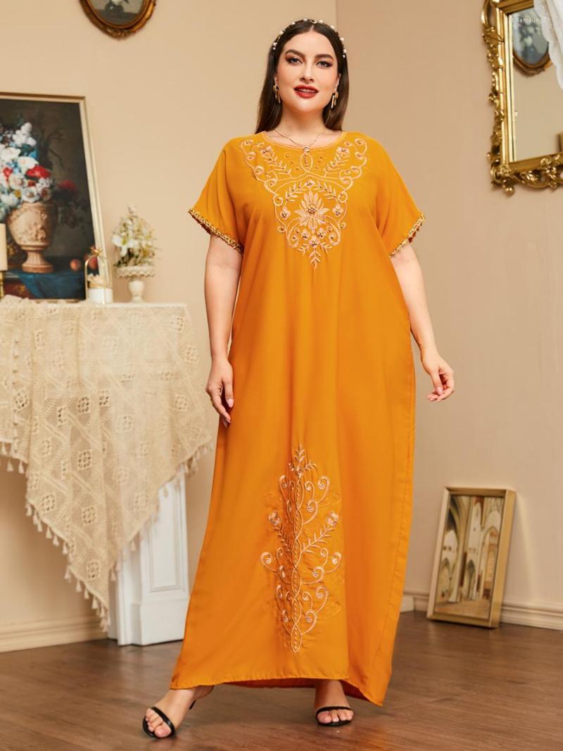 Ethnic Clothing Plus Size Women's Elegant Embroidered Short Sleeve Middle East Dubai Dress Islamic Turkish Long
Ethnic Clothing Plus Size Women's Elegant Embroidered Short Sleeve Middle East Dubai Dress Islamic Turkish Long