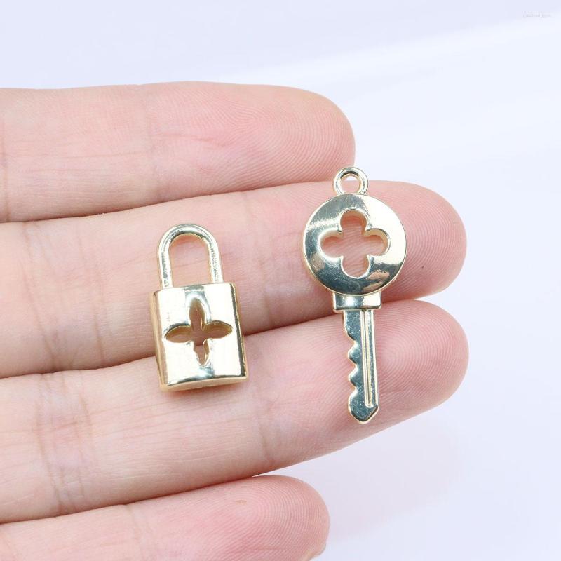 Charms Eruifa 10pcs Zinc Alloy Polished 3D Lock Key Coin Wholesales Necklace Earring Bracelet Jewelry DIY Handmade 2 Color
Charms Eruifa 10pcs Zinc Alloy Polished 3D Lock Key Coin Wholesales Necklace Earring Bracelet Jewelry DIY Handmade 2 Color