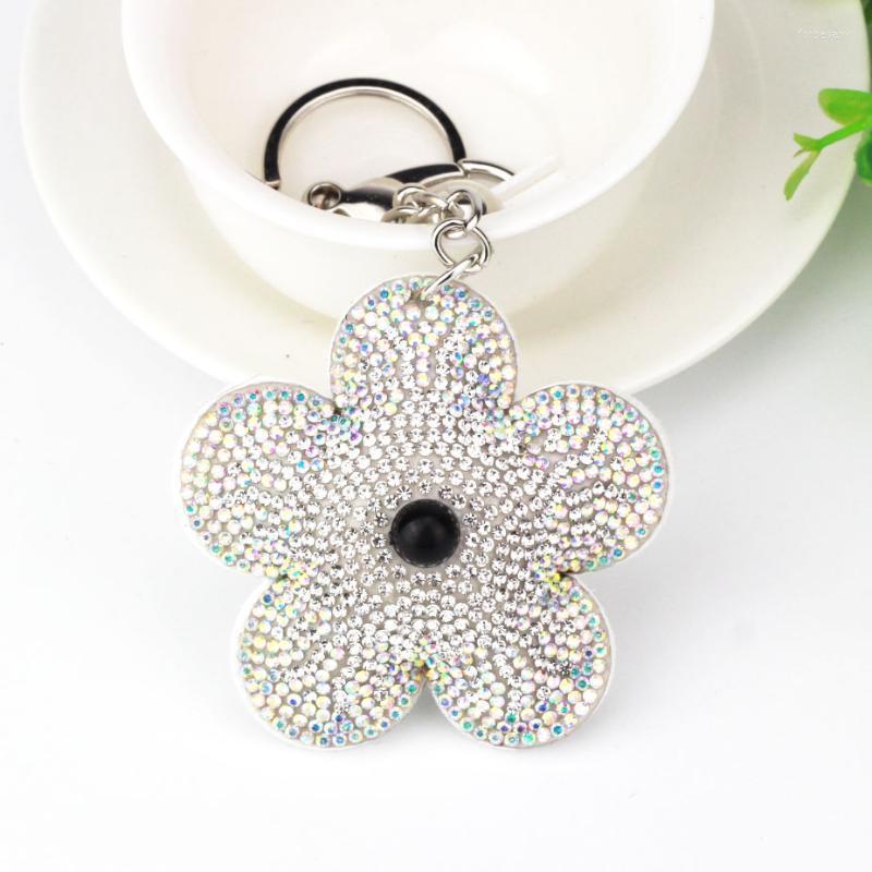 Keychains Novelty Key Chain Items Cute Cap Rhinestone Leather Snow Flower Anime Cover Multi Colors WholesaleKeychains Forb22
Keychains Novelty Key Chain Items Cute Cap Rhinestone Leather Snow Flower Anime Cover Multi Colors WholesaleKeychains Forb22