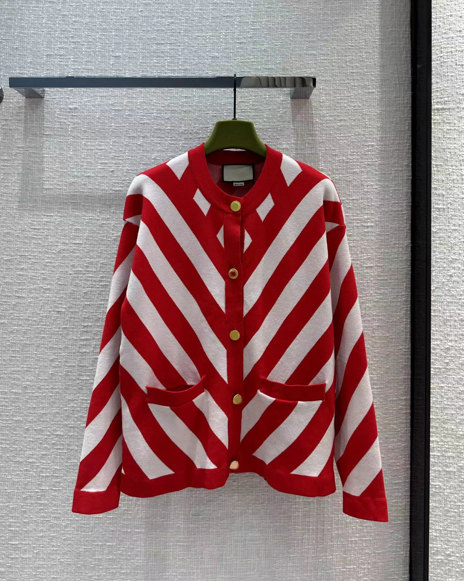 Milan Runway Women' Sweaters 2023 Spring Summer O Neck Long Sleeve Designer Sweater Brand Same Style Sweater 0219-1, Red
Milan Runway Women' Sweaters 2023 Spring Summer O Neck Long Sleeve Designer Sweater Brand Same Style Sweater 0219-1, Red