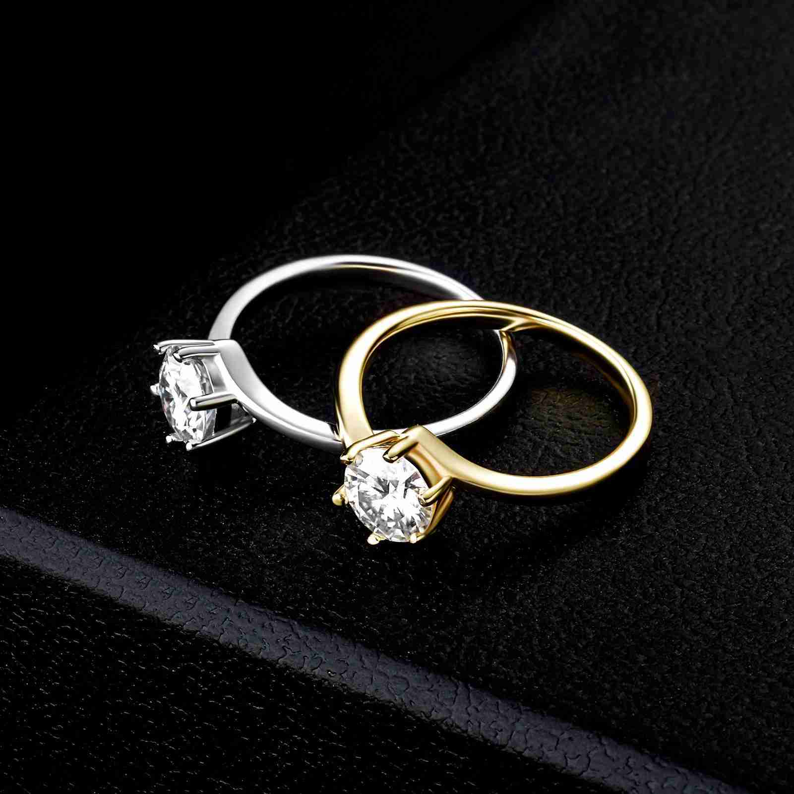 New 925 Sterling Silver 1ct d Color Vvs1 Moissanite Rings Classic Style Round Cut Rings Wedding Rings for Women
New 925 Sterling Silver 1ct d Color Vvs1 Moissanite Rings Classic Style Round Cut Rings Wedding Rings for Women